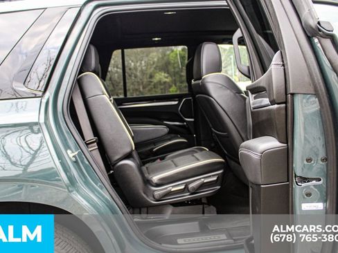 Used 2025 Cadillac Escalade Sport w/ LPO, ONYX Package image 20