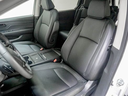 Certified 2026 Honda Odyssey EX-L image 19