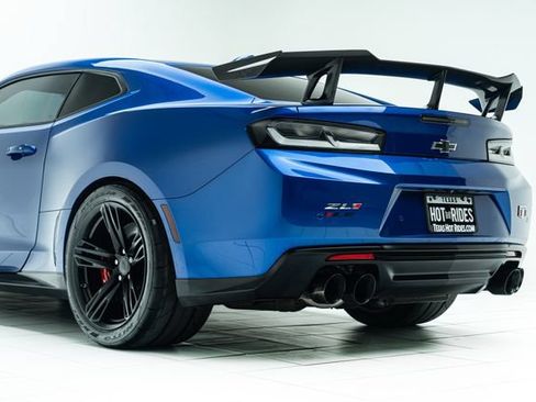 Used 2018 Chevrolet Camaro ZL1 RWD image 20