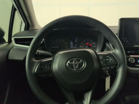 Used 2025 Toyota Corolla LE FWD image 15