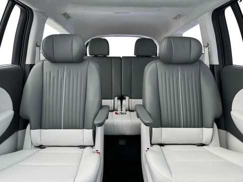 New 2026 Hyundai Ioniq 9 Calligraphy image 17