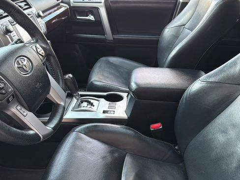 Used 2018 Toyota 4Runner Limited AWD/4WD image 25