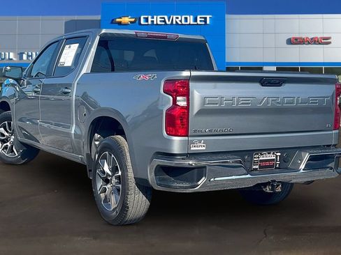 Used 2023 Chevrolet Silverado 1500 LT AWD/4WD image 4