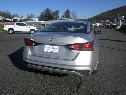 Used 2024 Nissan Altima 2.5 S image 5