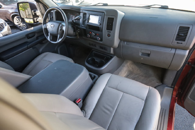 Used 2016 Nissan NV 3500 SL RWD image 37