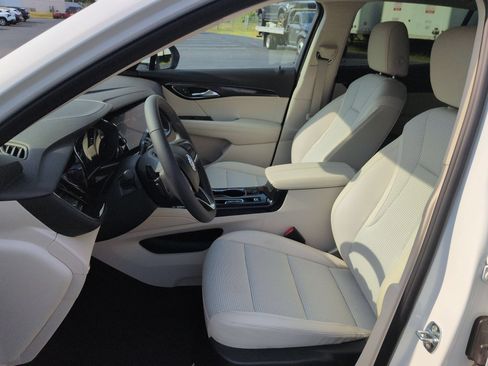 Used 2023 Buick Envision Preferred AWD/4WD image 19