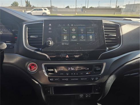 Used 2022 Honda Pilot Sport image 15