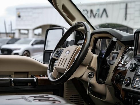 Used 2016 Ford F250 King Ranch w/ FX4 Off-Road Package image 12