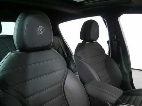 New 2026 Alfa Romeo Tonale w/ Black Premium Package AWD/4WD image 24