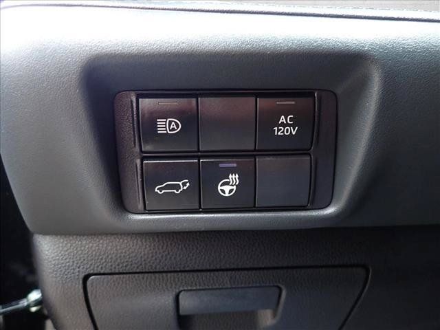 Certified 2026 Toyota Highlander Limited AWD/4WD image 26