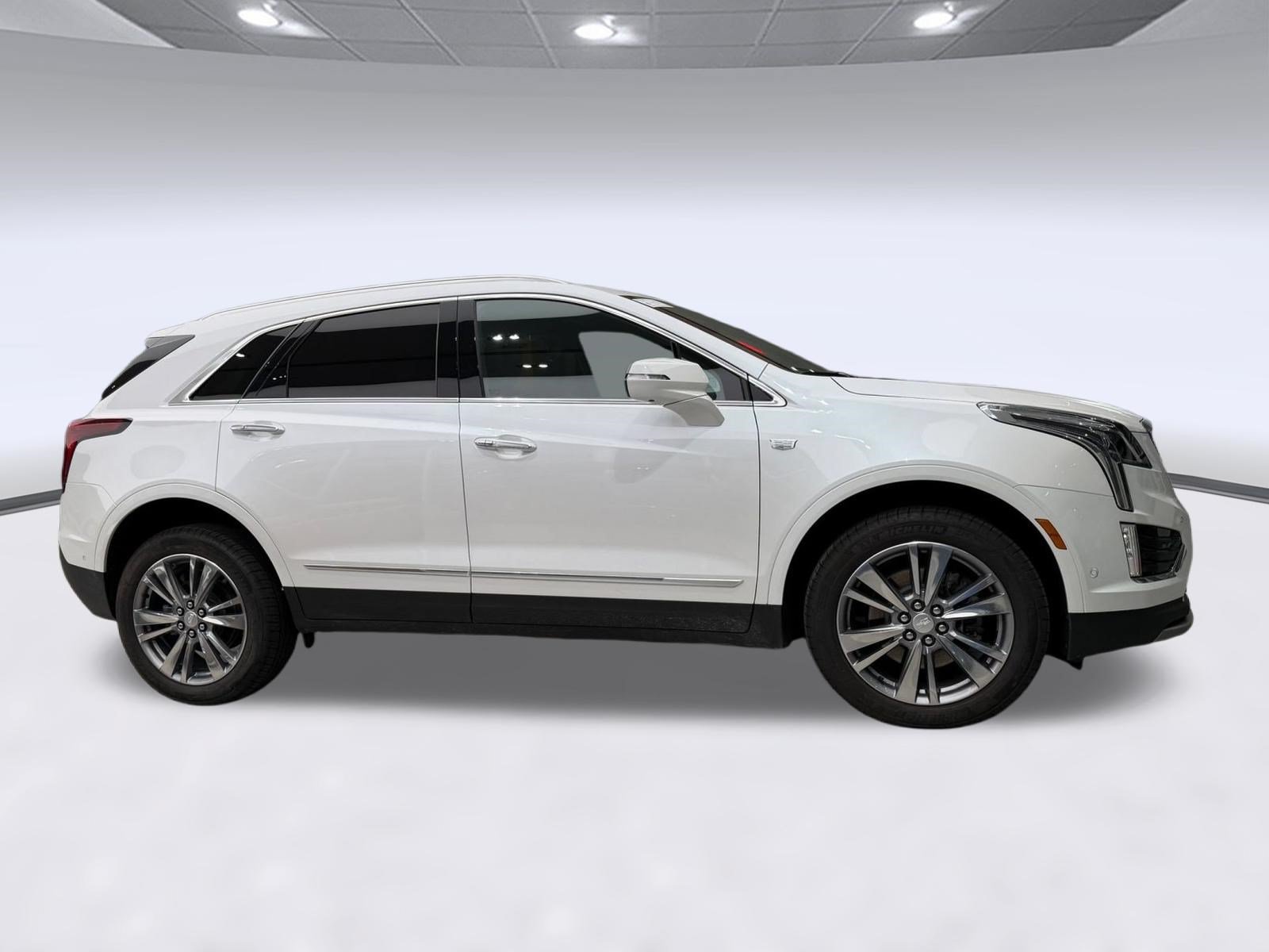 Certified 2026 Cadillac XT5 Premium Luxury w/ Driver Assist Package FWD image 8