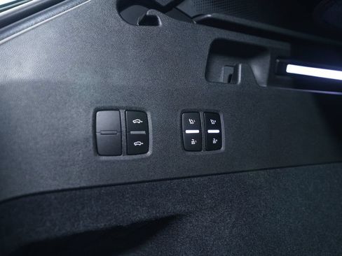Used 2026 Porsche Cayenne Electric AWD/4WD image 49
