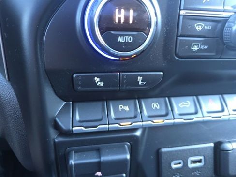 Used 2019 Chevrolet Silverado 1500 LT Trail Boss image 31