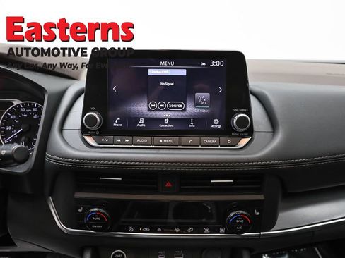 Used 2023 Nissan Rogue SV w/ SV Premium B Package AWD/4WD image 12