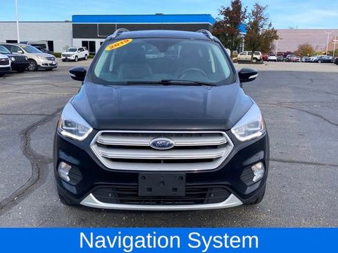Used 2019 Ford Escape Titanium image 3