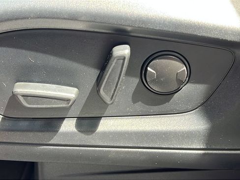 Used 2025 Ford Explorer ST-Line RWD image 28