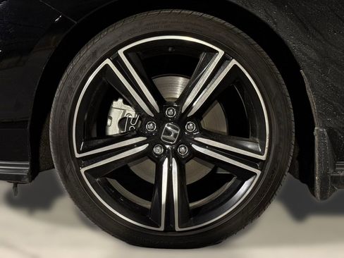 Used 2024 Honda Accord Sport image 10