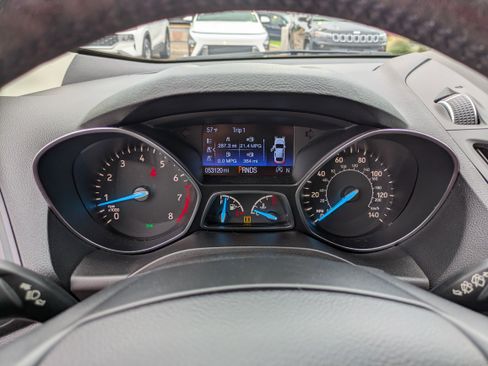 Used 2019 Ford Escape SEL image 30
