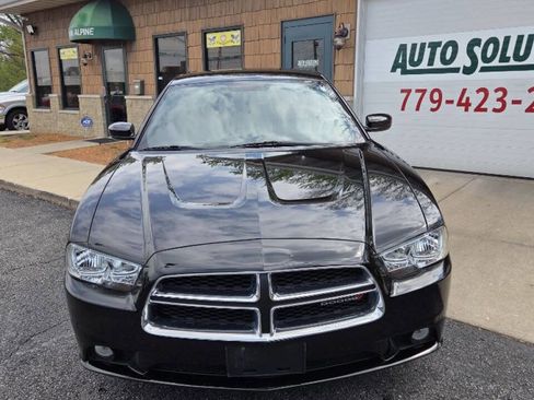 Used 2012 Dodge Charger SXT Plus AWD/4WD image 3