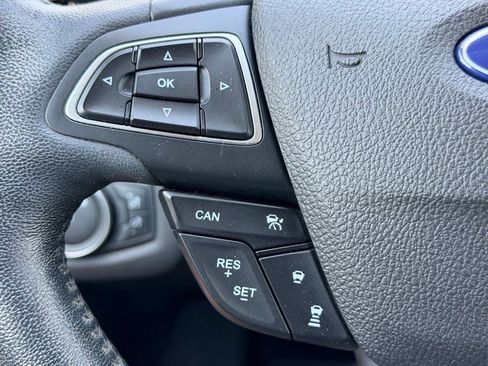 Used 2019 Ford Escape Titanium AWD/4WD image 22