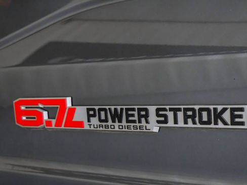 Used 2024 Ford F350 Platinum image 46