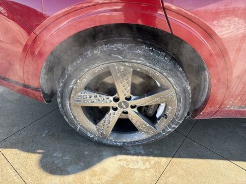 Used 2023 Genesis GV70 2.5T Sport Prestige w/ Sport Prestige Package image 9