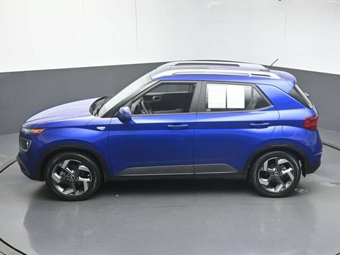 Used 2023 Hyundai Venue SEL FWD image 43