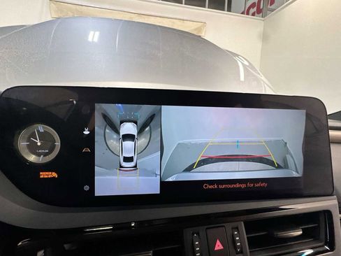 Used 2023 Lexus ES 350 F Sport w/ Accessory Package (Z2) image 29