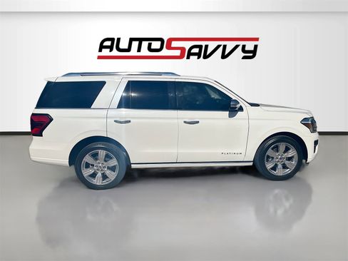 Used 2023 Ford Expedition Platinum image 8