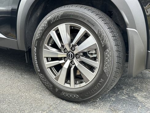 New 2026 Nissan Pathfinder SL image 6