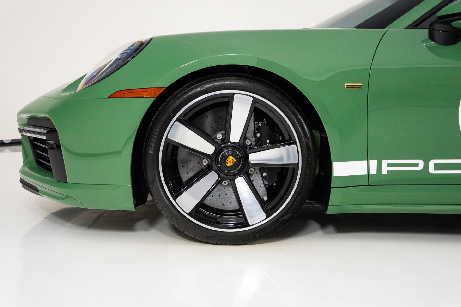 Used 2023 Porsche 911 Sport Classic RWD image 9