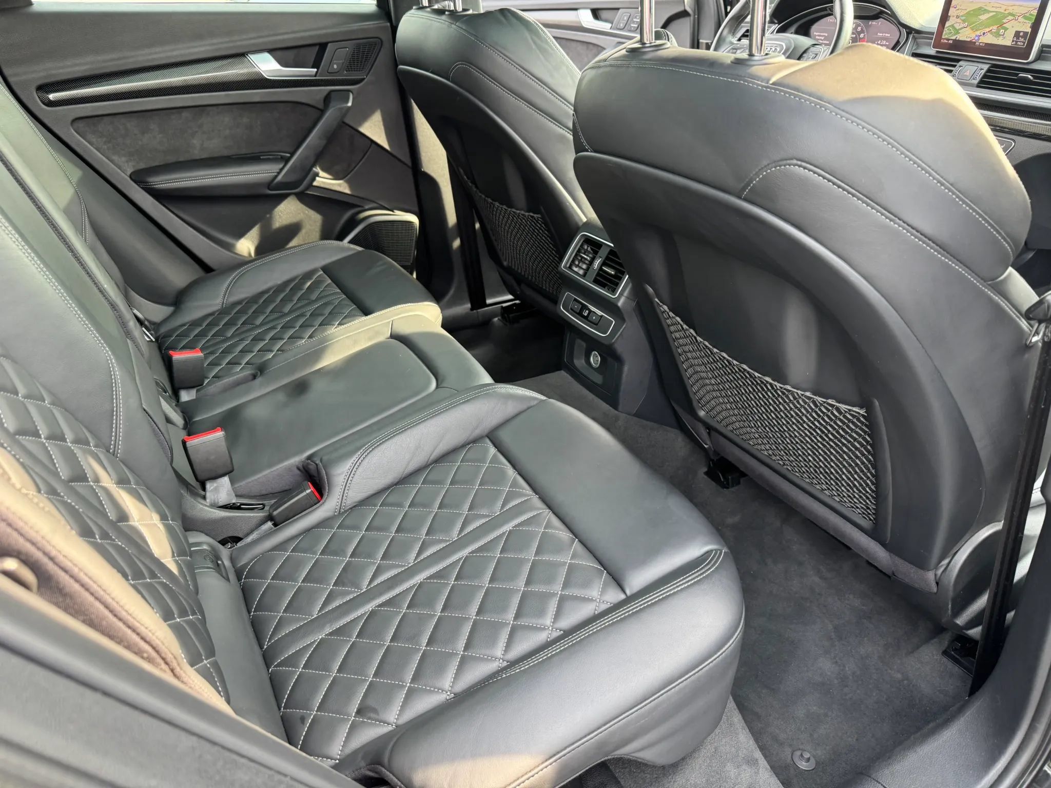 Used 2018 Audi SQ5 Premium Plus w/ Navigation Package AWD/4WD image 17
