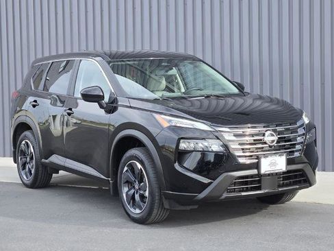 Certified 2024 Nissan Rogue SV AWD/4WD image 1