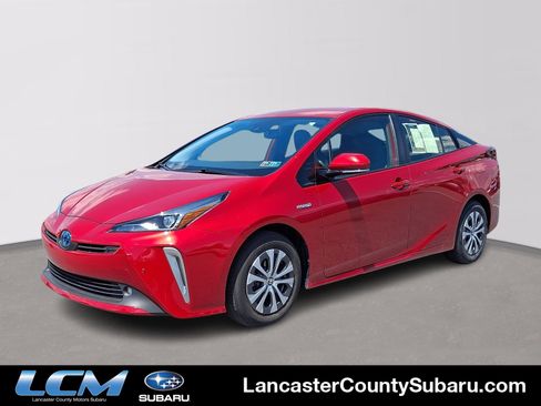 Used 2019 Toyota Prius XLE AWD/4WD image 1