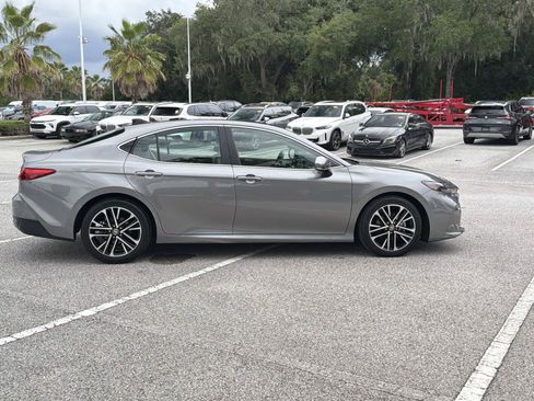 Used 2025 Toyota Camry XLE w/ Premium Plus Package FWD image 3