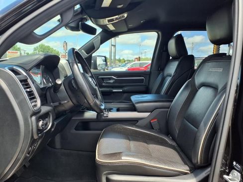 Used 2022 RAM 1500 Laramie w/ Sport Appearance Package image 5