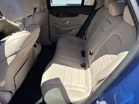 Used 2017 Mercedes-Benz GLC 300 image 10