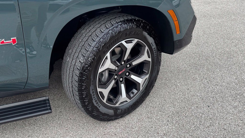 Used 2025 GMC Yukon XL AT4 Ultimate w/ LPO, Floor Liner Package AWD/4WD image 8