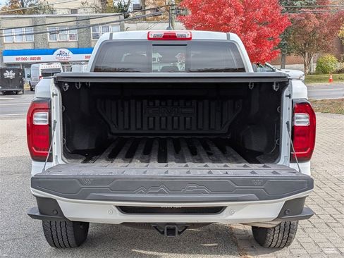 Used 2023 GMC Canyon AT4 w/ AT4 Premium Package image 5