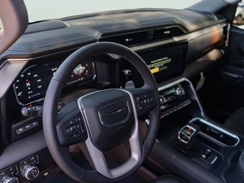 New 2026 GMC Sierra 1500 Denali w/ Denali Reserve Package AWD/4WD image 7