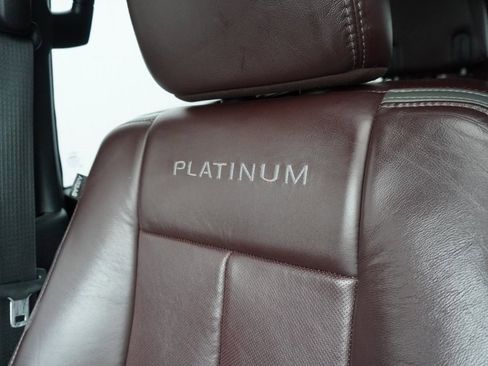 Used 2016 Ford Expedition Platinum image 41