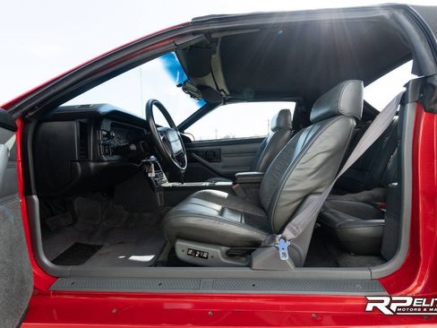 Used 1991 Chevrolet Camaro Z28 RWD image 59