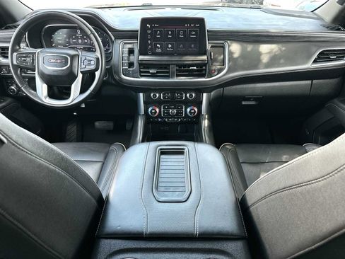 Used 2023 GMC Yukon SLT AWD/4WD image 25