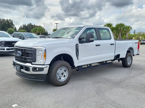 New 2026 Ford F250 XL w/ XL Chrome Package AWD/4WD image 4