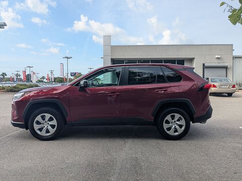 Used 2024 Toyota RAV4 LE FWD image 6