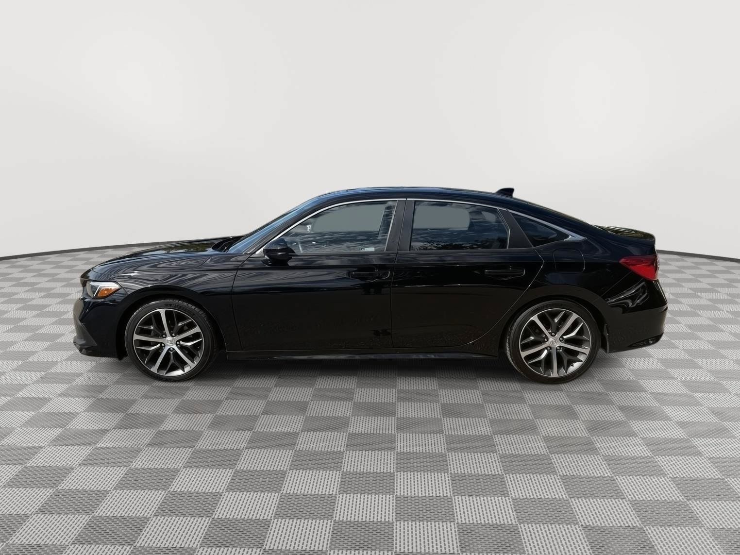 Used 2022 Honda Civic Touring image 7