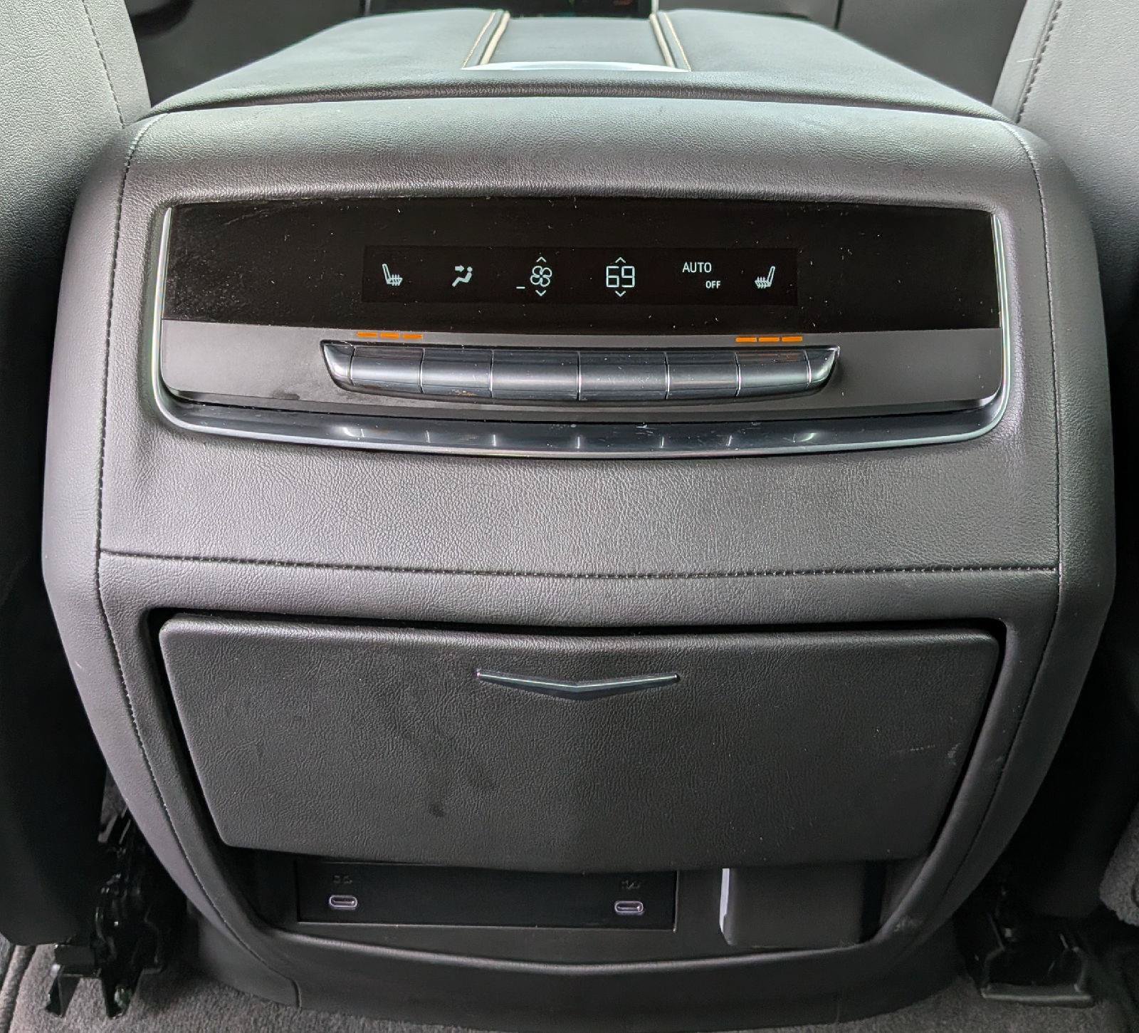 Used 2026 Cadillac Escalade Sport AWD/4WD image 25