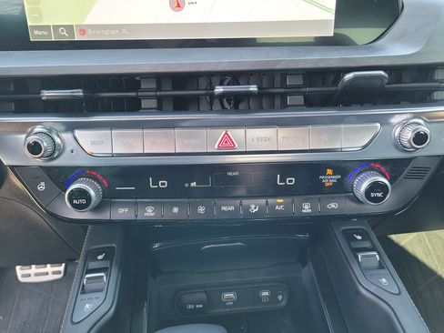 Used 2024 Kia Telluride SX Prestige X-Line image 12