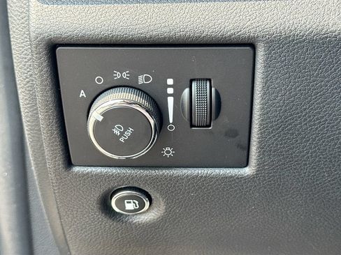 Used 2020 Jeep Grand Cherokee Limited w/ Trailer Tow Group IV AWD/4WD image 6