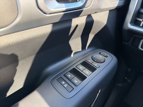 New 2026 Hyundai Santa Fe SE image 33